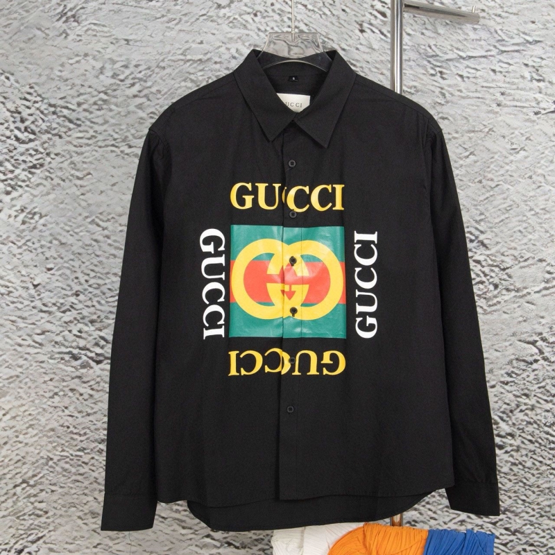 G*u*i hoodies